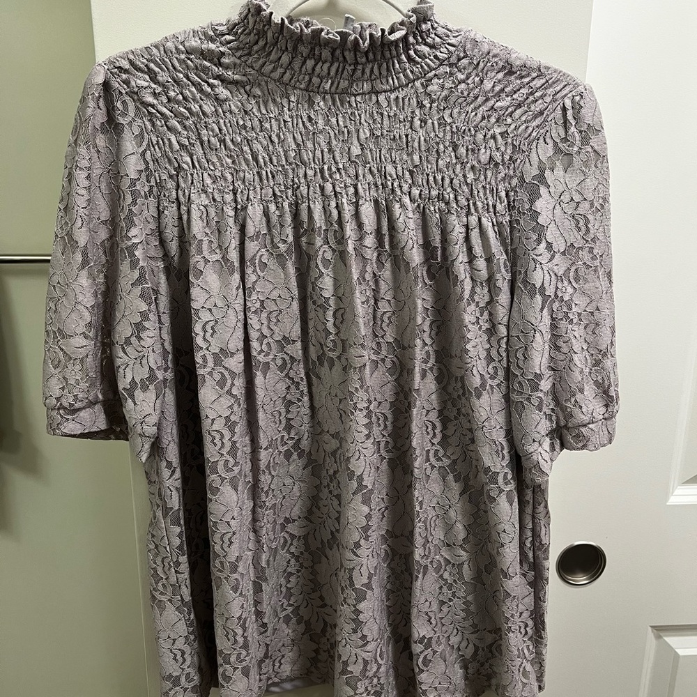 Cable and Gauge Lavender Lace Mock Turtleneck Top, Size XL